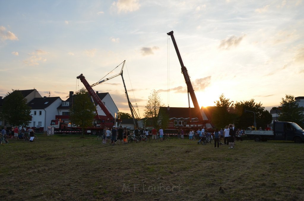 Kran drohte umzustuerzen Koeln Porz Zuendorf Hauptstr P092.JPG - Miklos Laubert